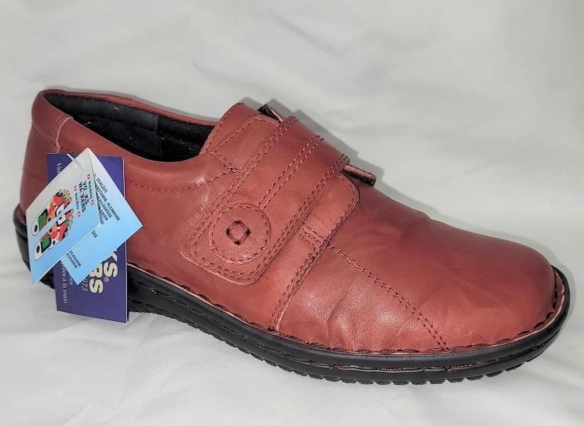 Volks Walkers Weil Crinkle - Womens