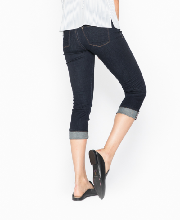 AVERY CAPRI DARK WASH - 22.5" Inseam