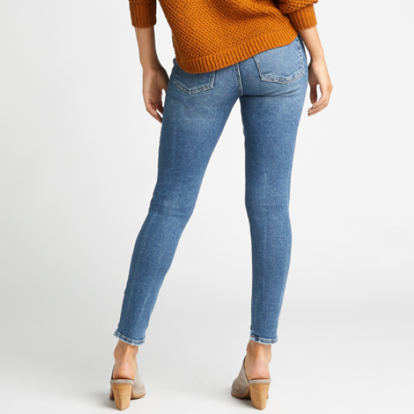 Silver Most Wanted Mid Rise - 27"Inseam