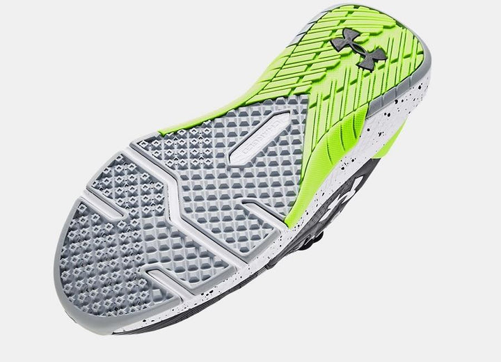 UA Charged Commit 3 Sneakers - Mens