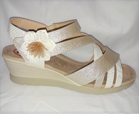 Soft Comfort Wedge Side Flower Sandals