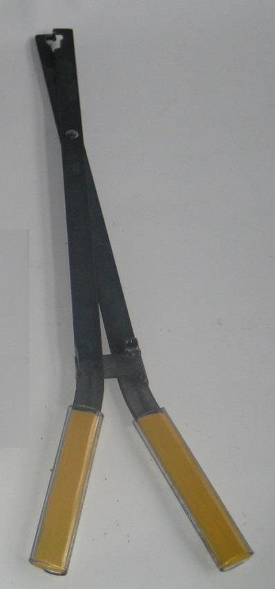 Sauvageau Pince Auto Latch Setter 17"